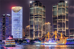 The tranquil night scenery of Shanghai, hidden in the bustling city