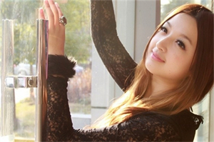 # Enjoying the Fun of Outdoor Activities at Night in Shanghai