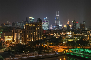 Wander in Shanghai's backyard garden, enjoying moments of tranquility and freedom.